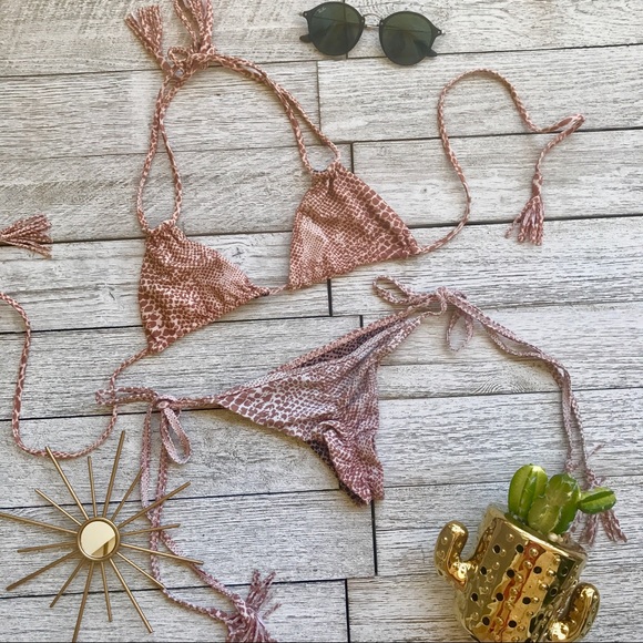 acacia swimwear Other - LOWEST PRICE RARE Acacia mudsnake rio bottoms